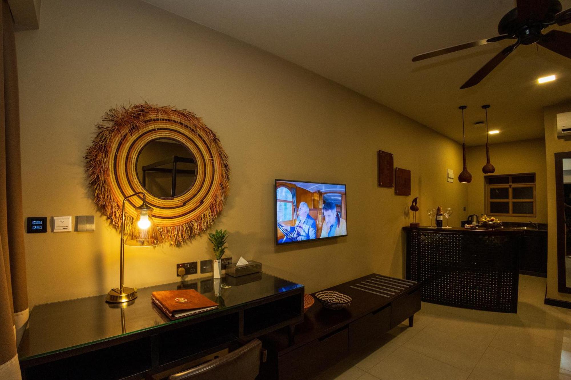Speke Resort And Conference Center カンパラ エクステリア 写真