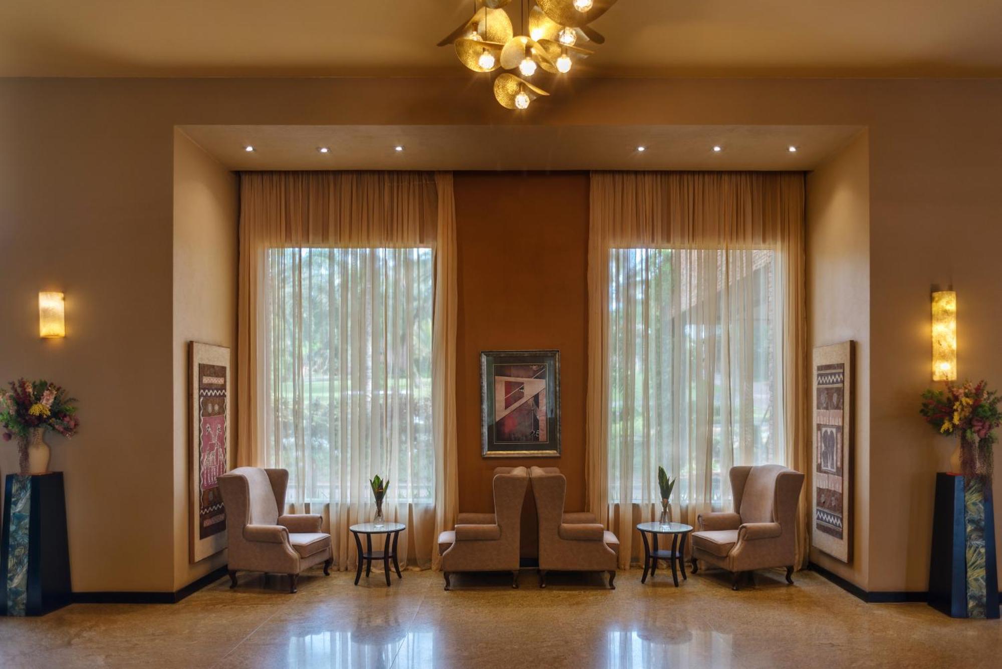 Speke Resort And Conference Center カンパラ エクステリア 写真