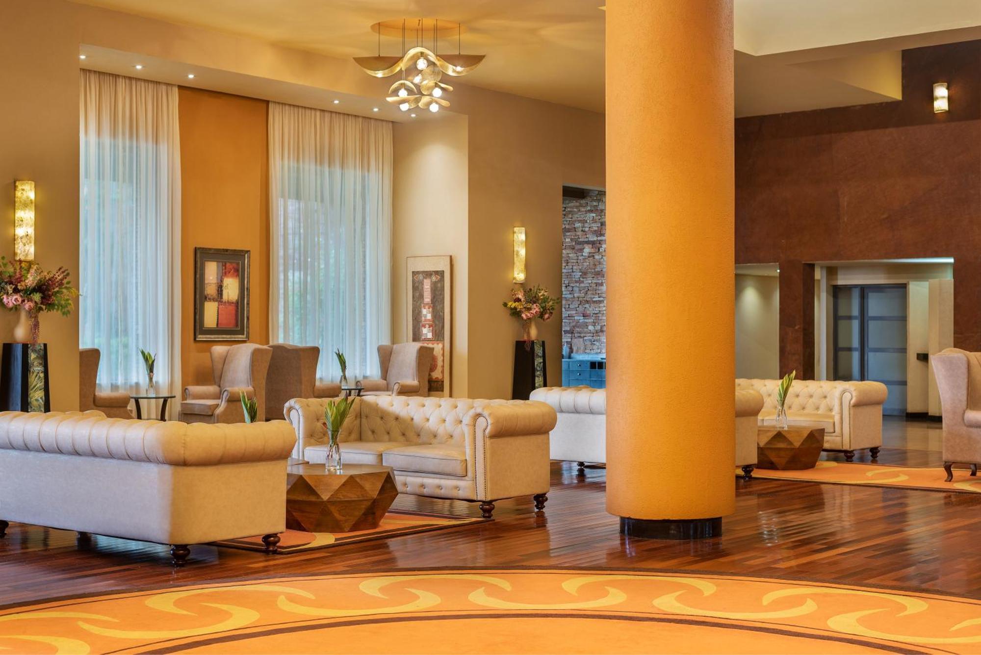 Speke Resort And Conference Center カンパラ エクステリア 写真