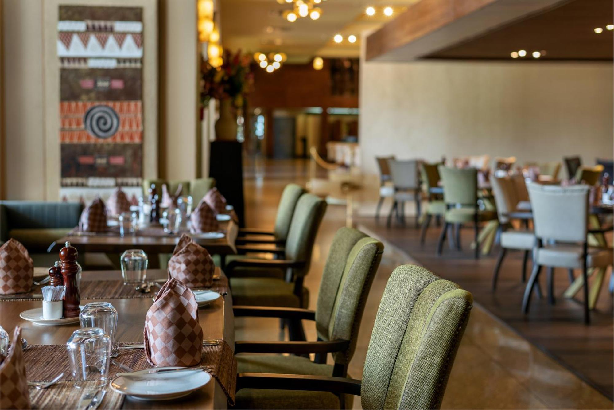 Speke Resort And Conference Center カンパラ エクステリア 写真