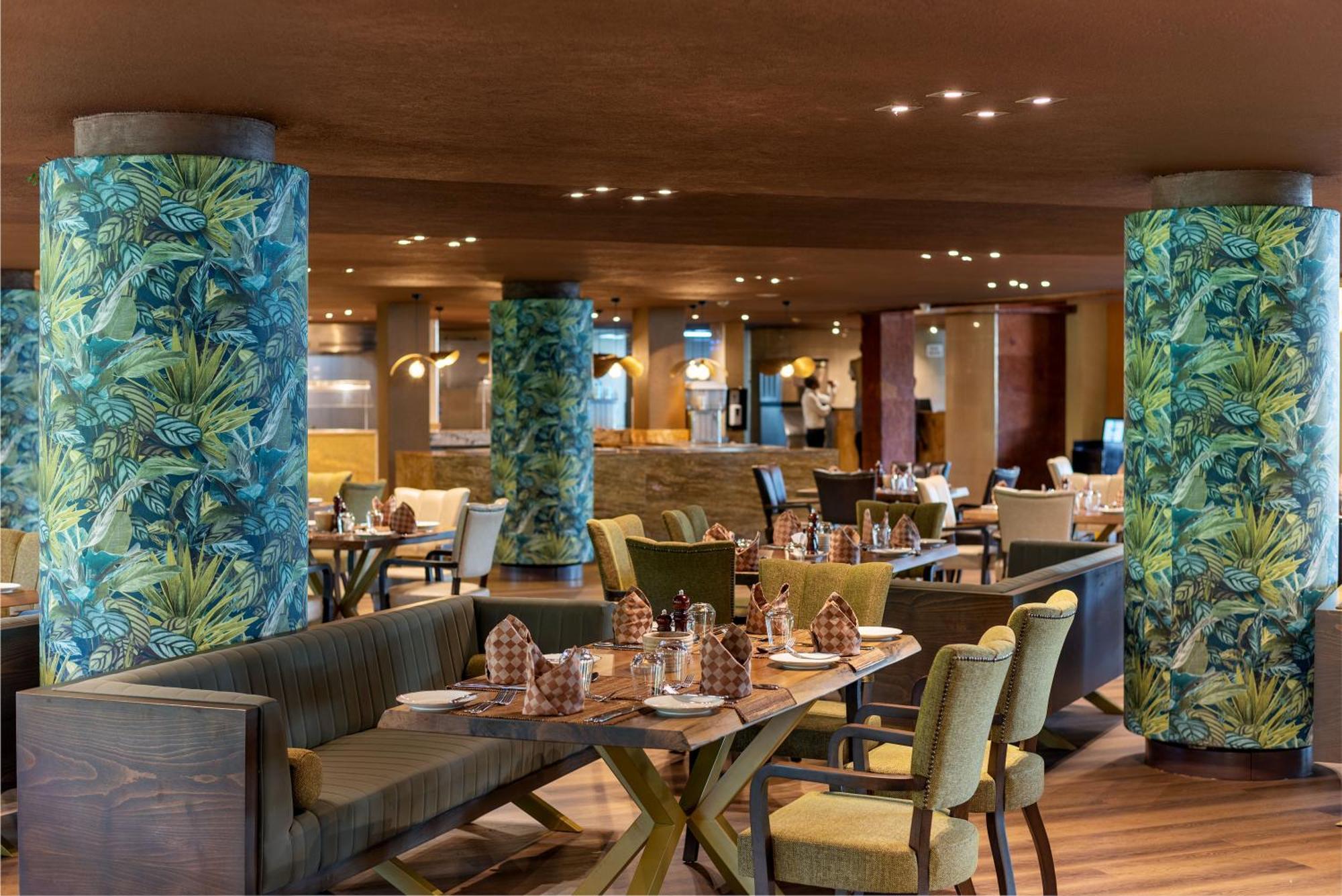 Speke Resort And Conference Center カンパラ エクステリア 写真