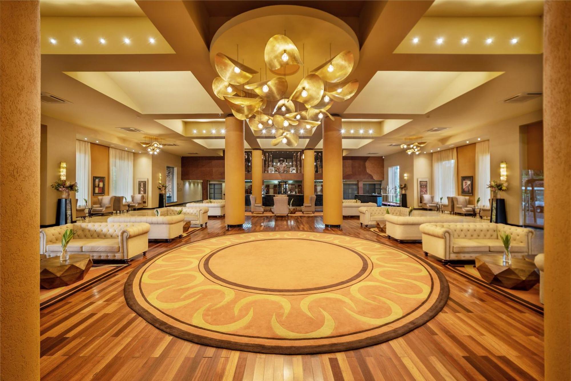 Speke Resort And Conference Center カンパラ エクステリア 写真